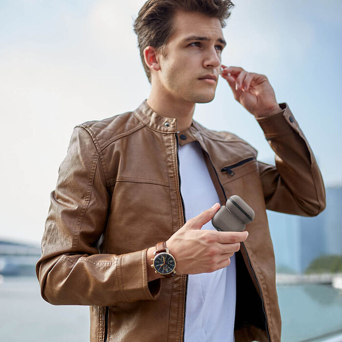 UNIQ 新加坡 Lyden Ds 耐刮皮革收納保護套 附掛繩 AirPods 第4代