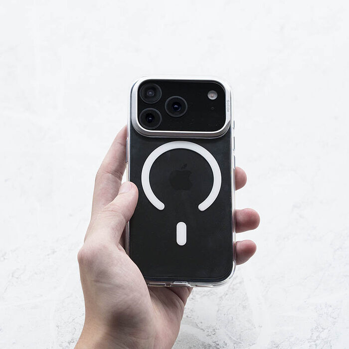 solide 索力得 CRYST 晶透抗黃支架保護殼 iPhone 17 系列