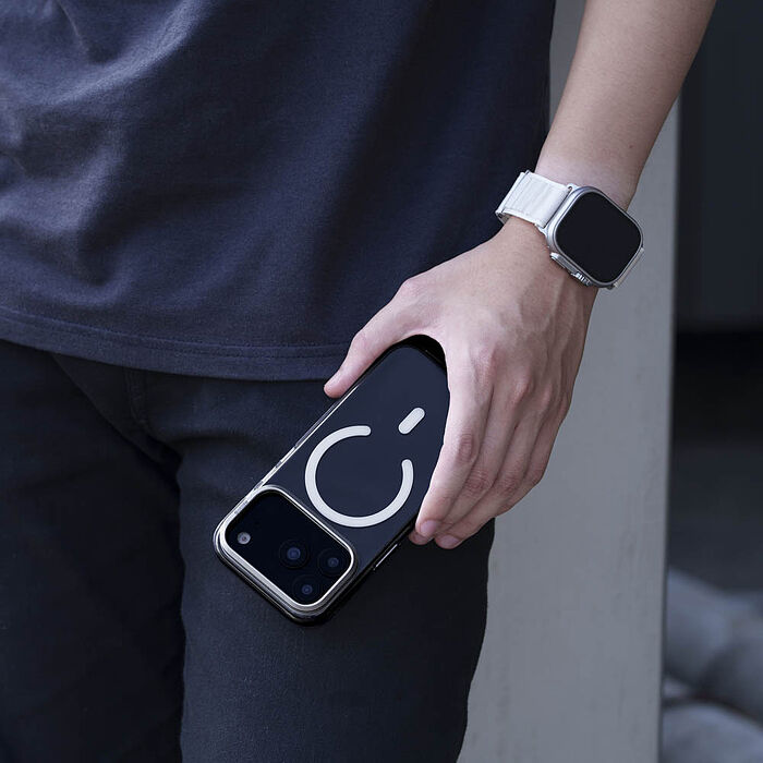 solide 索力得 CRYST 晶透抗黃支架保護殼 iPhone 17 系列