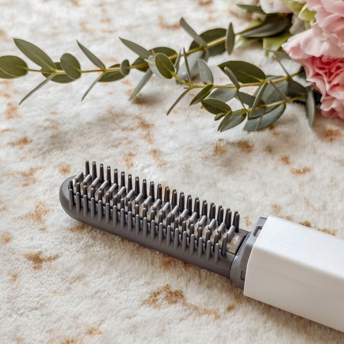 日本KOIZUMI小泉成器 mini瀏海梳 KHR-G420(白/粉任選)