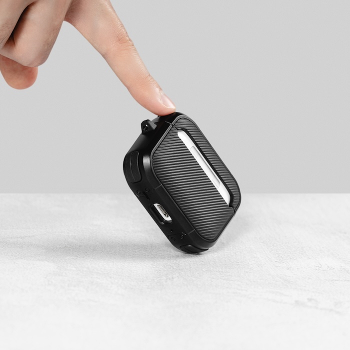 魚骨牌 SwitchEasy AirPods Pro 3 Defender 軍規耐衝擊耳機保護套