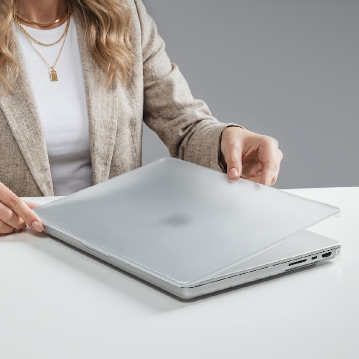 MAGEASY Aero 磨砂筆電保護殼 Macbook Neo 13" 2026 A18
