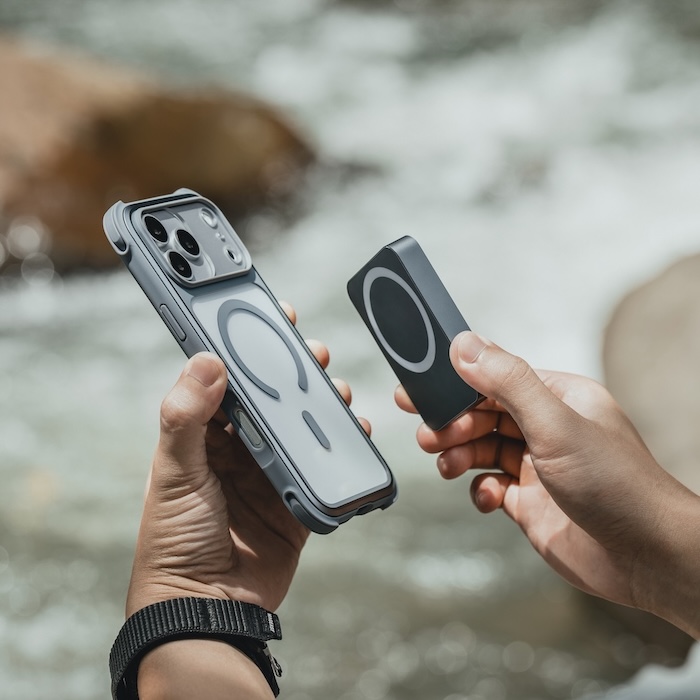 MEGEASY iPhone 18 Odyssey Strap M 超軍規防摔掛繩手機殼（iPhone 18 Pro/Pro Max）