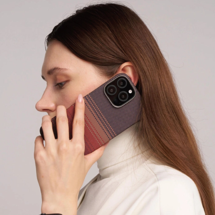 PITAKA iPhone 16 系列 航太纖維磁吸手機殼 日落