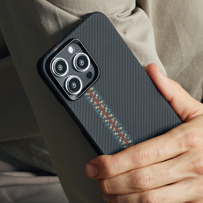 PITAKA iPhone 15 ProMax  航太纖維磁吸手機殼 狂想