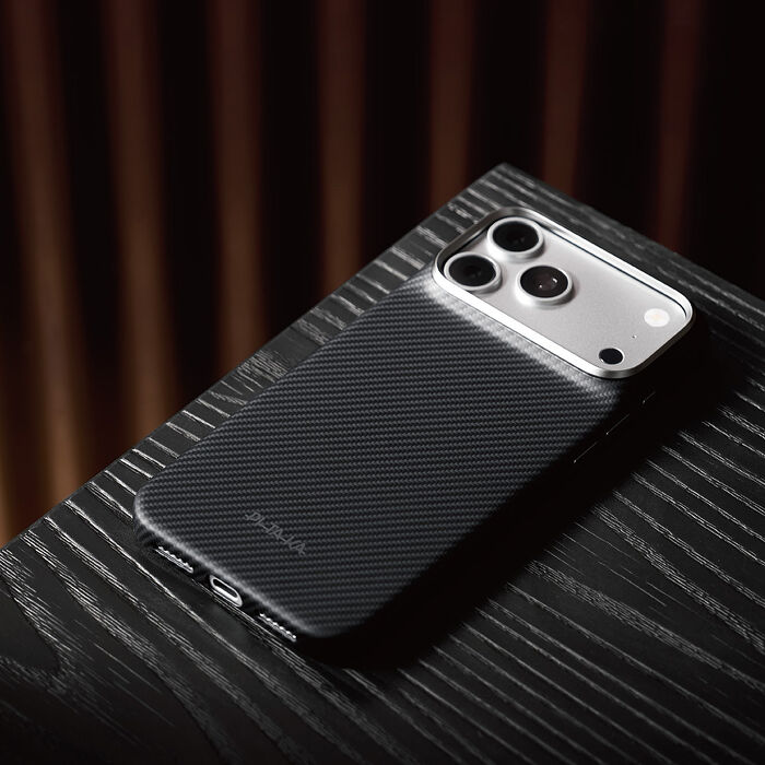 PITAKA iPhone18 Pro 芳綸超薄磁吸殼