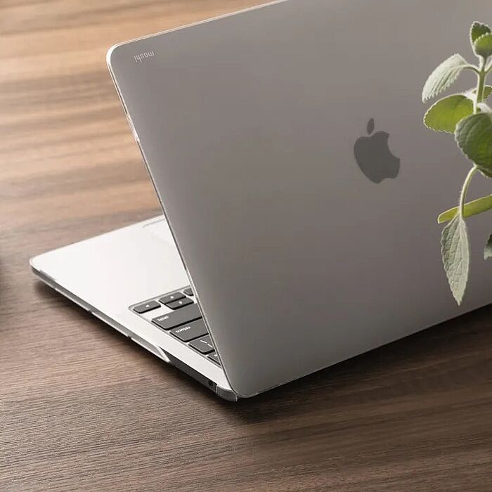 Moshi iGlaze for MacBook Air 13.6" 輕薄防刮保護殼 (M5~M2, 2026~2022)