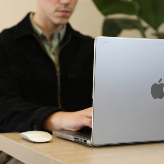 Moshi iGlaze for MacBook Pro 14" 輕薄防刮保護殼 (M5~M1, 2026~2021)
