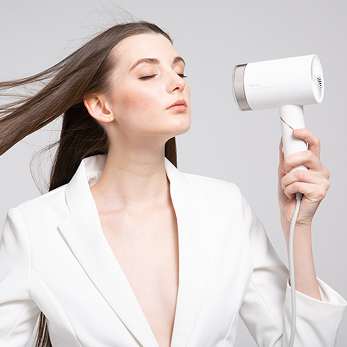 SIAU詩杭 智能恆溫低輻射負離子陶瓷吹風機 暖灰白 CL-501-WH 震旦代理